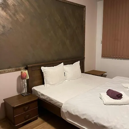 Appartement Heart Of - 2 Bedrooms, Private Garage *